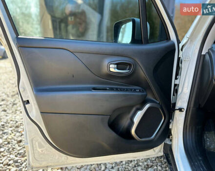 Джип Ренегат, объемом двигателя 2.4 л и пробегом 200 тыс. км за 8999 $, фото 13 на Automoto.ua