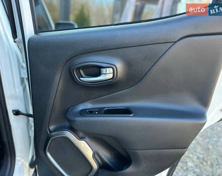 Джип Ренегат, объемом двигателя 2.4 л и пробегом 200 тыс. км за 8999 $, фото 17 на Automoto.ua