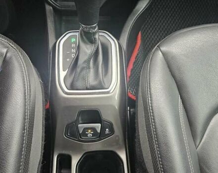 Джип Ренегат, объемом двигателя 2.36 л и пробегом 106 тыс. км за 15000 $, фото 11 на Automoto.ua