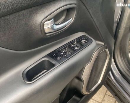 Джип Ренегат, объемом двигателя 1.3 л и пробегом 55 тыс. км за 18900 $, фото 21 на Automoto.ua