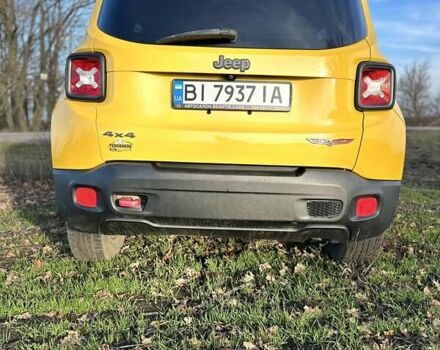Желтый Джип Ренегат, объемом двигателя 2.36 л и пробегом 187 тыс. км за 12500 $, фото 8 на Automoto.ua