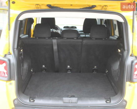 Желтый Джип Ренегат, объемом двигателя 2.36 л и пробегом 197 тыс. км за 11999 $, фото 15 на Automoto.ua