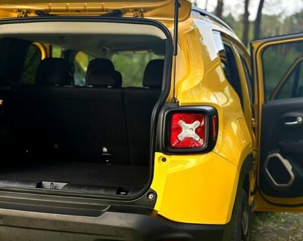 Желтый Джип Ренегат, объемом двигателя 2.4 л и пробегом 121 тыс. км за 13100 $, фото 7 на Automoto.ua