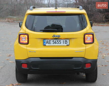 Желтый Джип Ренегат, объемом двигателя 2.36 л и пробегом 197 тыс. км за 11999 $, фото 8 на Automoto.ua