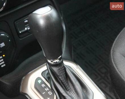 Желтый Джип Ренегат, объемом двигателя 2.36 л и пробегом 197 тыс. км за 11999 $, фото 32 на Automoto.ua