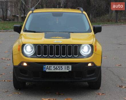 Желтый Джип Ренегат, объемом двигателя 2.36 л и пробегом 197 тыс. км за 11999 $, фото 3 на Automoto.ua
