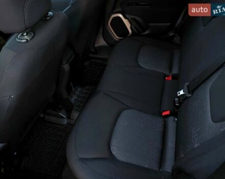 Жовтий Джип Ренегат, об'ємом двигуна 2.36 л та пробігом 78 тис. км за 11700 $, фото 12 на Automoto.ua