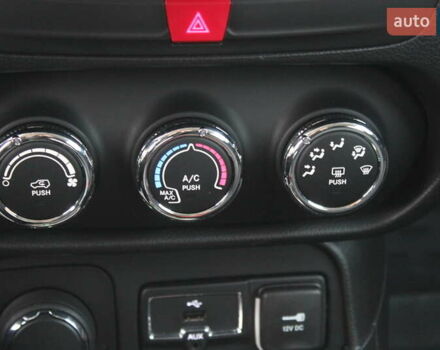 Желтый Джип Ренегат, объемом двигателя 2.36 л и пробегом 197 тыс. км за 11999 $, фото 35 на Automoto.ua