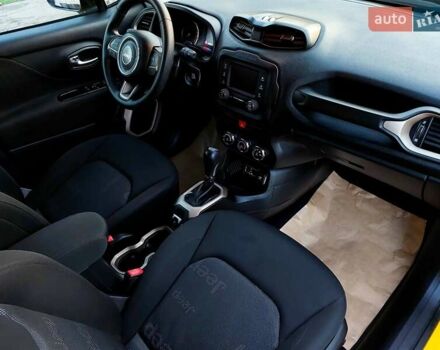 Жовтий Джип Ренегат, об'ємом двигуна 2.36 л та пробігом 78 тис. км за 11700 $, фото 9 на Automoto.ua