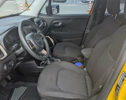 Жовтий Джип Ренегат, об'ємом двигуна 2.36 л та пробігом 122 тис. км за 14200 $, фото 14 на Automoto.ua