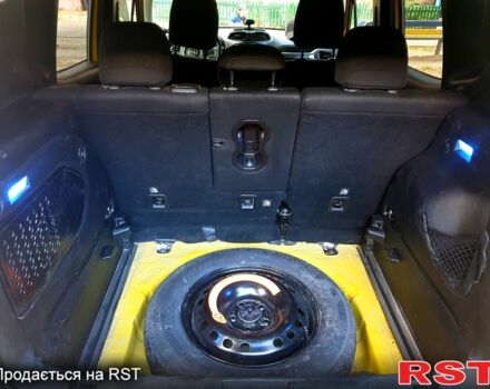Жовтий Джип Ренегат, об'ємом двигуна 2.4 л та пробігом 56 тис. км за 15000 $, фото 6 на Automoto.ua