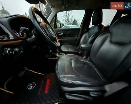 Желтый Джип Ренегат, объемом двигателя 2.36 л и пробегом 112 тыс. км за 14000 $, фото 12 на Automoto.ua