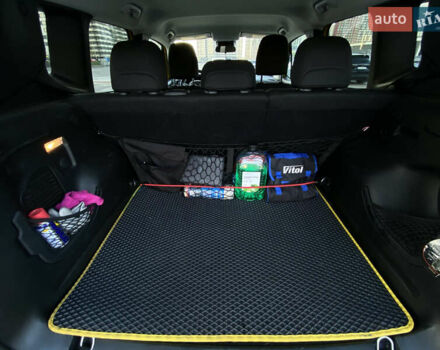 Желтый Джип Ренегат, объемом двигателя 2.36 л и пробегом 88 тыс. км за 13599 $, фото 10 на Automoto.ua