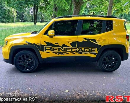 Желтый Джип Ренегат, объемом двигателя 2.4 л и пробегом 98 тыс. км за 13999 $, фото 1 на Automoto.ua