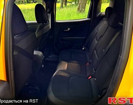 Желтый Джип Ренегат, объемом двигателя 2.4 л и пробегом 98 тыс. км за 13999 $, фото 9 на Automoto.ua