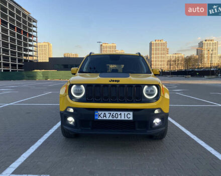 Желтый Джип Ренегат, объемом двигателя 2.36 л и пробегом 88 тыс. км за 13599 $, фото 1 на Automoto.ua