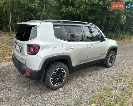 Сірий Джип Ренегат, об'ємом двигуна 2.36 л та пробігом 91 тис. км за 14000 $, фото 3 на Automoto.ua