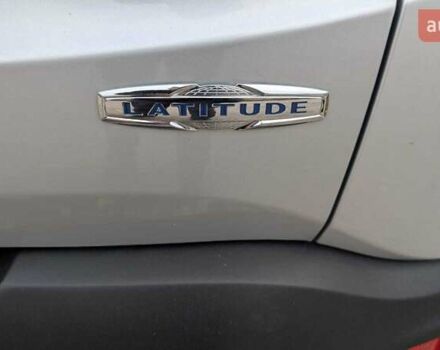 Серый Джип Ренегат, объемом двигателя 2.36 л и пробегом 190 тыс. км за 13500 $, фото 8 на Automoto.ua