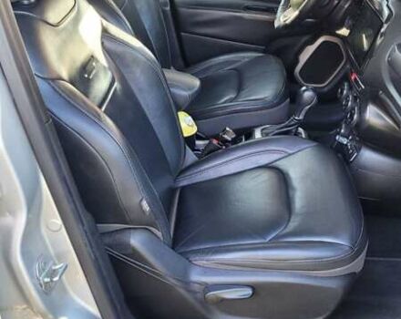 Сірий Джип Ренегат, об'ємом двигуна 2.36 л та пробігом 93 тис. км за 14000 $, фото 21 на Automoto.ua