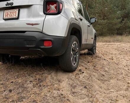 Сірий Джип Ренегат, об'ємом двигуна 2.36 л та пробігом 199 тис. км за 11900 $, фото 11 на Automoto.ua