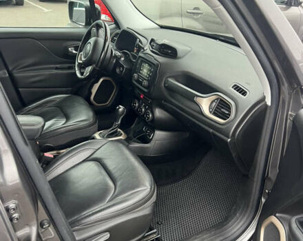 Серый Джип Ренегат, объемом двигателя 2.36 л и пробегом 103 тыс. км за 12000 $, фото 9 на Automoto.ua