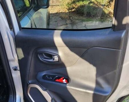 Сірий Джип Ренегат, об'ємом двигуна 2.36 л та пробігом 93 тис. км за 14000 $, фото 20 на Automoto.ua