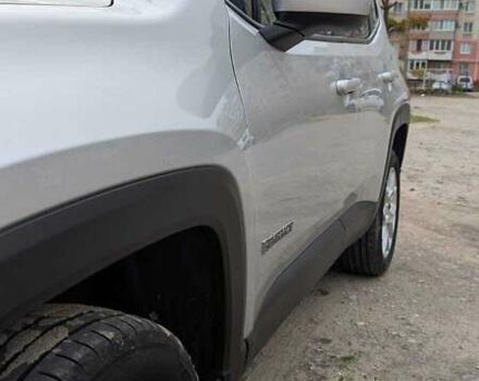 Серый Джип Ренегат, объемом двигателя 2.36 л и пробегом 190 тыс. км за 13500 $, фото 11 на Automoto.ua