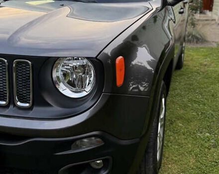 Серый Джип Ренегат, объемом двигателя 2.36 л и пробегом 146 тыс. км за 13450 $, фото 1 на Automoto.ua