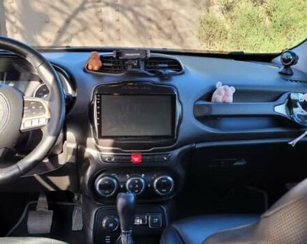 Сірий Джип Ренегат, об'ємом двигуна 2.36 л та пробігом 93 тис. км за 14000 $, фото 17 на Automoto.ua