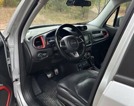 Сірий Джип Ренегат, об'ємом двигуна 2.36 л та пробігом 199 тис. км за 11900 $, фото 16 на Automoto.ua