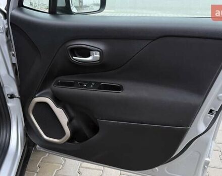 Серый Джип Ренегат, объемом двигателя 2.36 л и пробегом 153 тыс. км за 12499 $, фото 34 на Automoto.ua