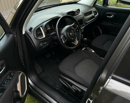 Серый Джип Ренегат, объемом двигателя 2.36 л и пробегом 146 тыс. км за 13450 $, фото 8 на Automoto.ua