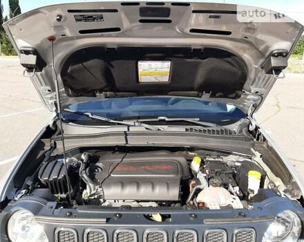 Сірий Джип Ренегат, об'ємом двигуна 2.4 л та пробігом 119 тис. км за 11999 $, фото 24 на Automoto.ua
