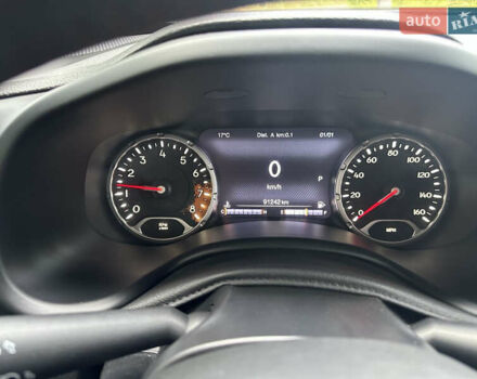 Сірий Джип Ренегат, об'ємом двигуна 2.36 л та пробігом 91 тис. км за 14000 $, фото 10 на Automoto.ua