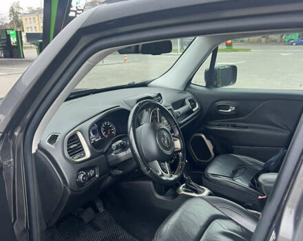 Серый Джип Ренегат, объемом двигателя 2.36 л и пробегом 103 тыс. км за 12000 $, фото 7 на Automoto.ua