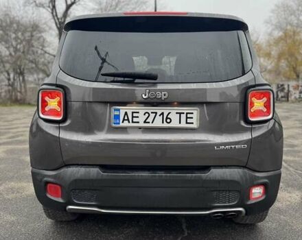 Серый Джип Ренегат, объемом двигателя 2.36 л и пробегом 179 тыс. км за 12700 $, фото 3 на Automoto.ua