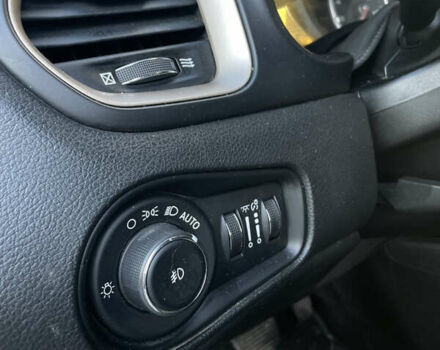 Джип Ренегат 2015 в Чернигове на Automoto.ua Серый Джип Ренегат, объемом двигателя 2.4 л и пробегом 174 тыс. км за 11300 $, фото 13 на Automoto.ua