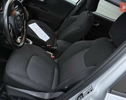 Серый Джип Ренегат, объемом двигателя 2.36 л и пробегом 153 тыс. км за 12499 $, фото 18 на Automoto.ua