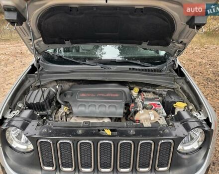 Сірий Джип Ренегат, об'ємом двигуна 2.36 л та пробігом 199 тис. км за 11900 $, фото 25 на Automoto.ua