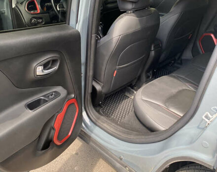 Джип Ренегат 2016 в Киеве на Automoto.ua Серый Джип Ренегат, объемом двигателя 2.36 л и пробегом 135 тыс. км за 13000 $, фото 4 на Automoto.ua