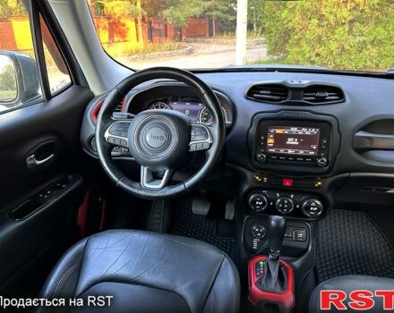 Серый Джип Ренегат, объемом двигателя 2.4 л и пробегом 150 тыс. км за 14800 $, фото 6 на Automoto.ua