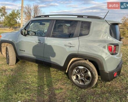 Джип Ренегат 2016 в Кривом Роге на Automoto.ua Серый Джип Ренегат, объемом двигателя 2.36 л и пробегом 146 тыс. км за 12850 $, фото 3 на Automoto.ua