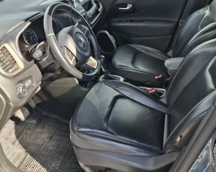 Джип Ренегат 2016 в Новоднестровск на Automoto.ua Серый Джип Ренегат, объемом двигателя 2.36 л и пробегом 82 тыс. км за 17500 $, фото 12 на Automoto.ua