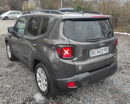 Серый Джип Ренегат, объемом двигателя 2.36 л и пробегом 67 тыс. км за 12600 $, фото 4 на Automoto.ua