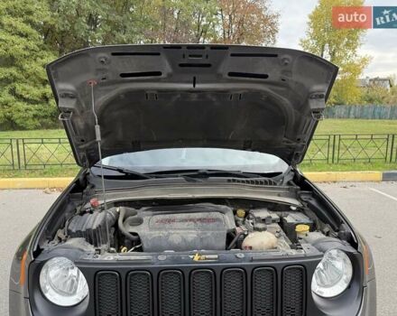 Сірий Джип Ренегат, об'ємом двигуна 2.36 л та пробігом 156 тис. км за 13200 $, фото 38 на Automoto.ua