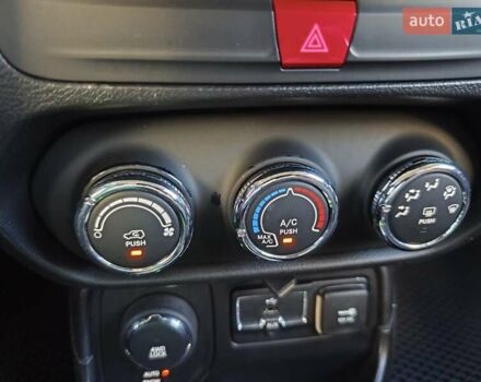 Серый Джип Ренегат, объемом двигателя 2.4 л и пробегом 168 тыс. км за 10900 $, фото 22 на Automoto.ua