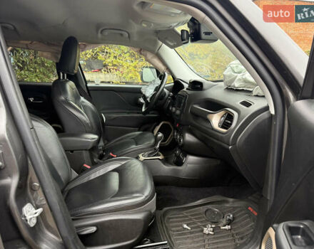 Сірий Джип Ренегат, об'ємом двигуна 0 л та пробігом 66 тис. км за 8600 $, фото 3 на Automoto.ua