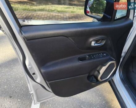 Серый Джип Ренегат, объемом двигателя 2.4 л и пробегом 168 тыс. км за 10900 $, фото 13 на Automoto.ua