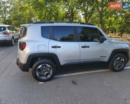 Серый Джип Ренегат, объемом двигателя 2.4 л и пробегом 168 тыс. км за 10900 $, фото 7 на Automoto.ua