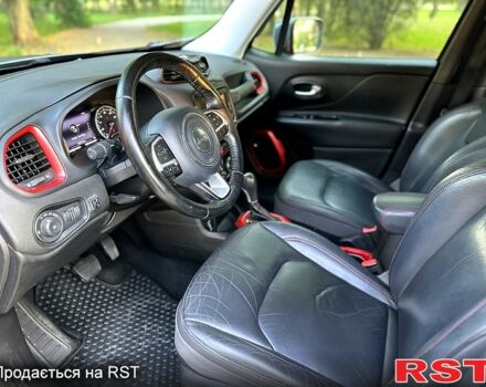 Серый Джип Ренегат, объемом двигателя 2.4 л и пробегом 150 тыс. км за 14800 $, фото 4 на Automoto.ua